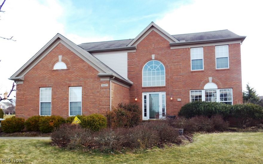 This Pulte Baybrook home offers 4 bedrooms, 2.5 baths and a wonderful flowing floor plan! A 2-story foyer has hardwood floors that flow into the kitchen, half bath and hallway. Newer carpeting was recently installed in the formal living room and formal dining room. The kitchen has a large dining area, upgraded cabinets, includes all appliances, and has a huge island with counter seating. Take a step down to the family room with the woodburning or gas fireplace. The Master suite features dual sinks, a walk-in closet and soaking tub. There's 3 additional bedrooms upstairs plus another full bath with two sinks. Don't miss the convenient second floor laundry. The finished lower level allows for more entertaining space without compromising storage. The sideload 2-car attached garage has a 4 ft. extension. Walk out from the kitchen through the French doors onto the all weather deck overlooking a professionally landscaped yard. A home warranty is included! 
Located within the Highland Park c