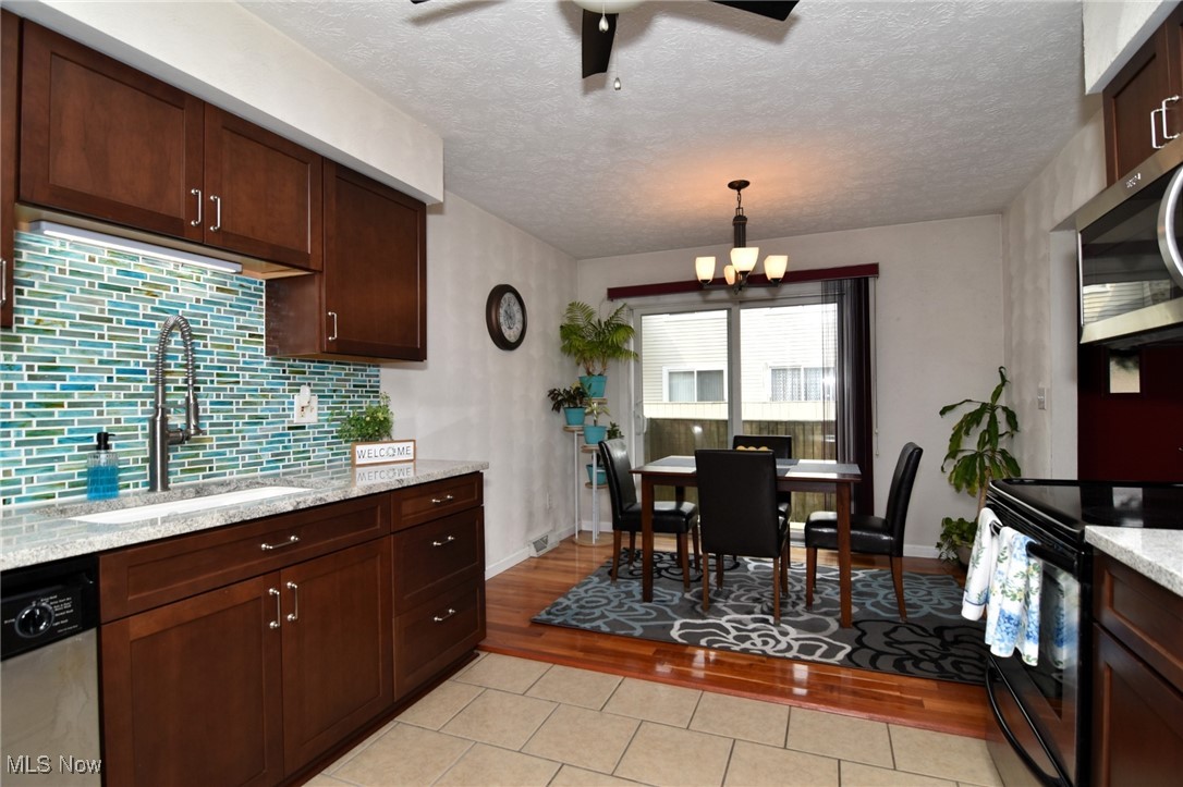 5512 Sutton Lane #D, Willoughby, Ohio image 14
