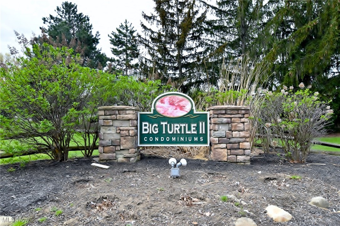 5512 Sutton Lane #D, Willoughby, Ohio image 38