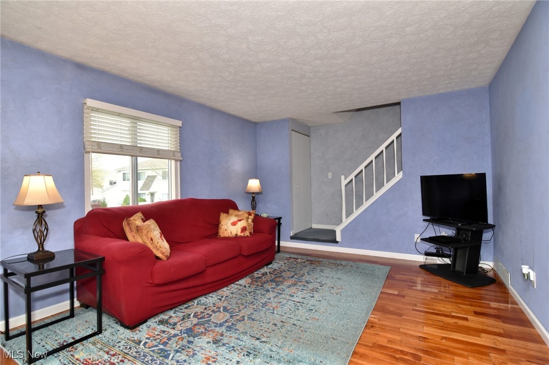 5512 Sutton Lane #D, Willoughby, Ohio image 16