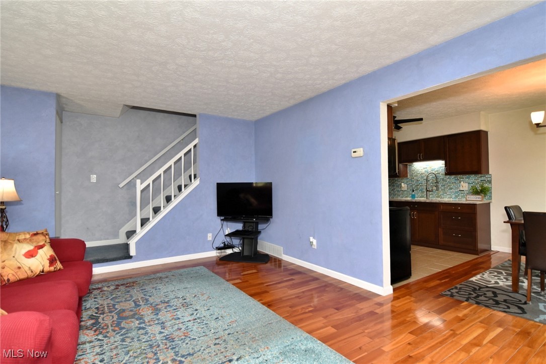 5512 Sutton Lane #D, Willoughby, Ohio image 18