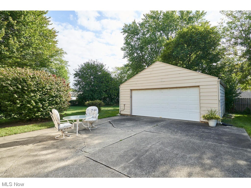 Nesmith Lake Heights - Residential