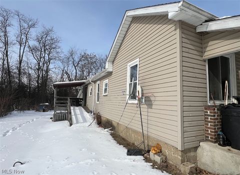 Tiny photo for 551 Carey Street, Zanesville, OH 43701 (MLS # 5186298)