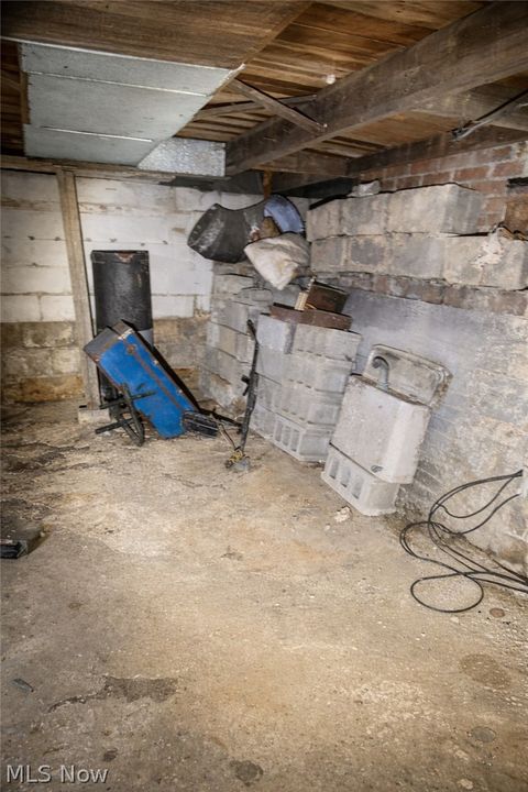 Tiny photo for 551 Carey Street, Zanesville, OH 43701 (MLS # 5186298)