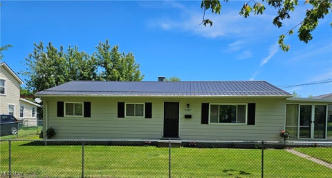 Photo for 5609 Chagrin Drive