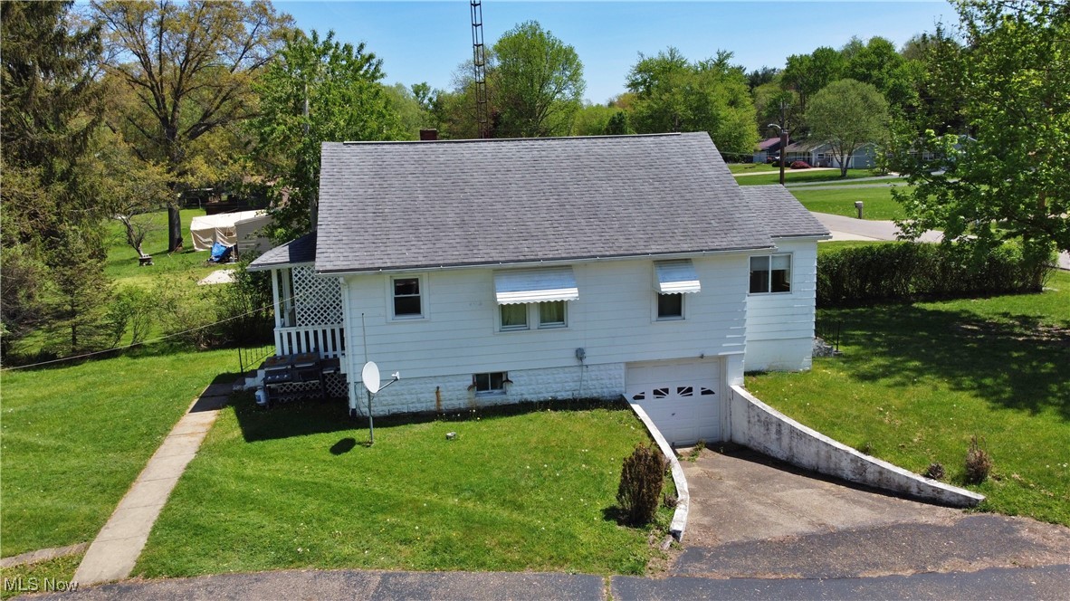 927 Garden Road, Zanesville, Ohio image 2