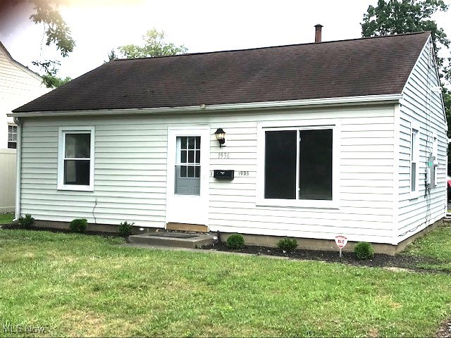 Welcome Home! Step into this brand new updated home including new driveway. Open floor plan with great color pallet. Home features 2 bedrooms 1 full bath and enclosed bonus room. Spacious lot. So many possibilities! Replacement windows are not new.
