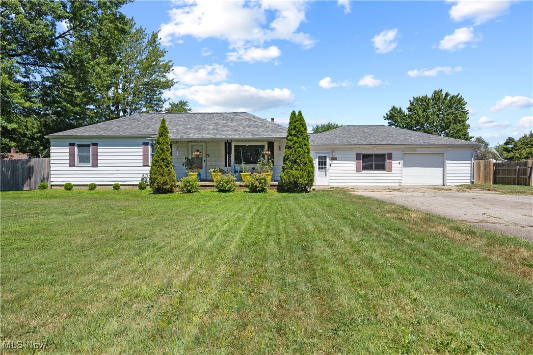 Large corner lot in Sheffield Township with fenced in back yard. After parking in your attached garage, you
enter the family room that is currently a blank canvas for your vision. You cross through the mud and laundry rooms
on your way to the eat in kitchen with included appliances. Take a left to enter the living room that features a large bay
window with views of your front yard. Head down the hallway to the three bedrooms and bathroom. The master
bedroom has recently been updated. New roof in 2018. Great buy in Clearview school district.