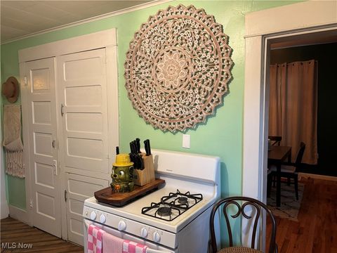 Tiny photo for 288 North Avenue W, East Palestine, OH 44413 (MLS # 5158610)