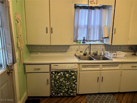 Tiny photo for 288 North Avenue W, East Palestine, OH 44413 (MLS # 5158610)