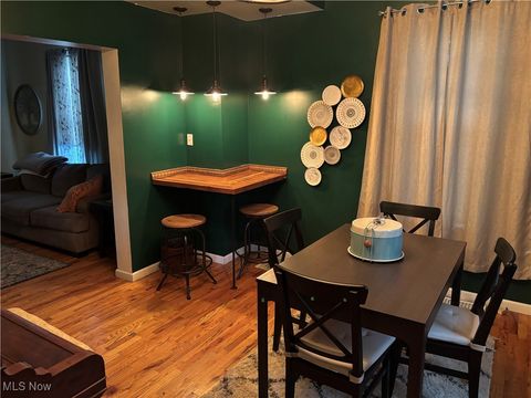 Tiny photo for 288 North Avenue W, East Palestine, OH 44413 (MLS # 5158610)