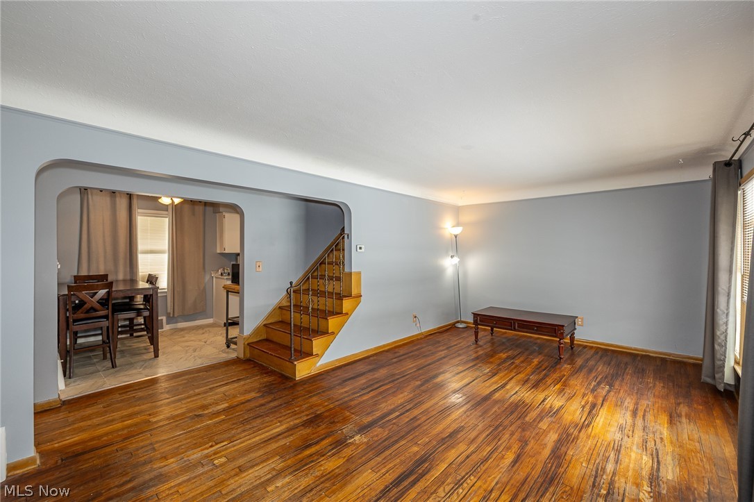 Flora Sub - Residential