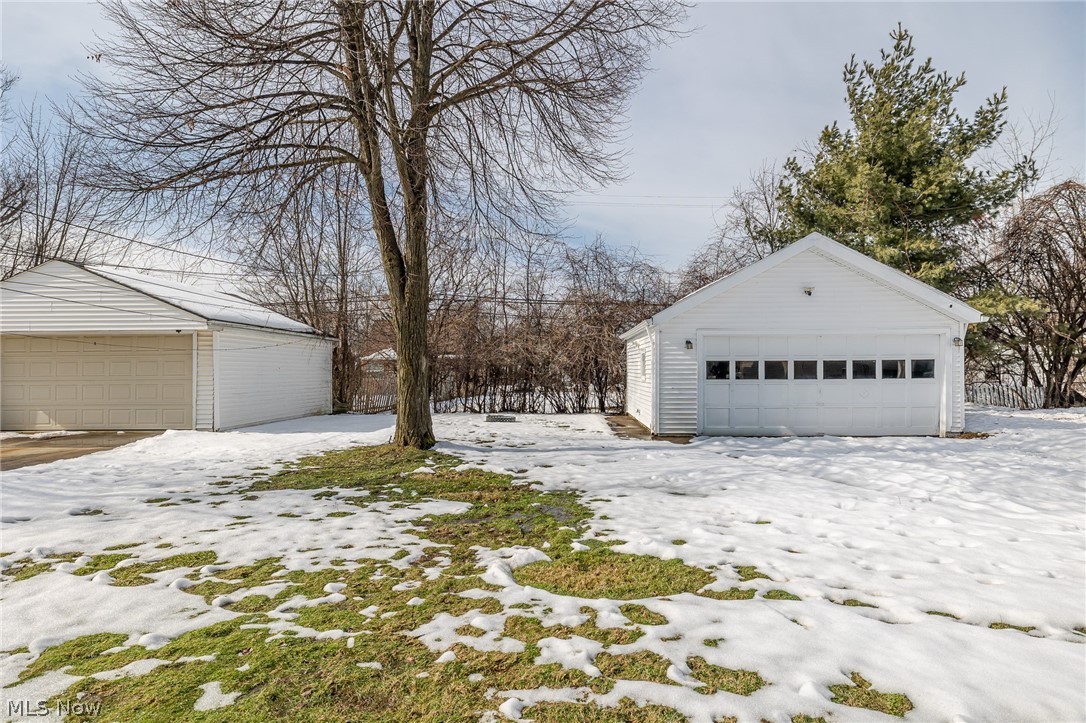 Flora Sub - Residential