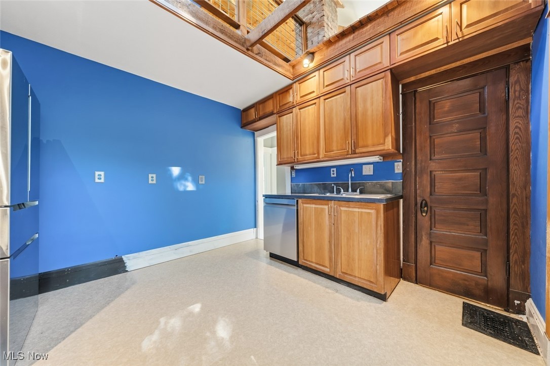 Woodland Heights - Commercial Sale