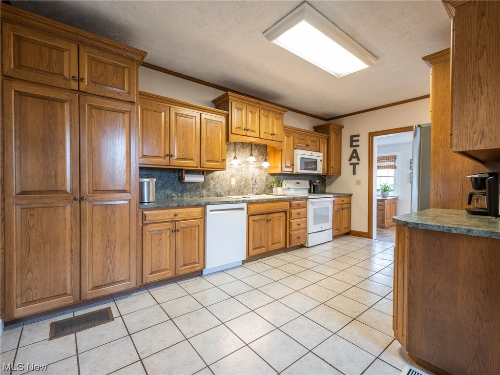 White Eyes Township - Residential