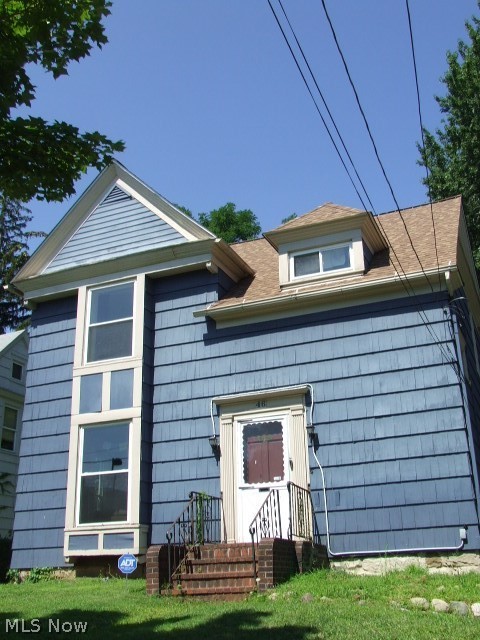 Lorenzo Hall - Residential