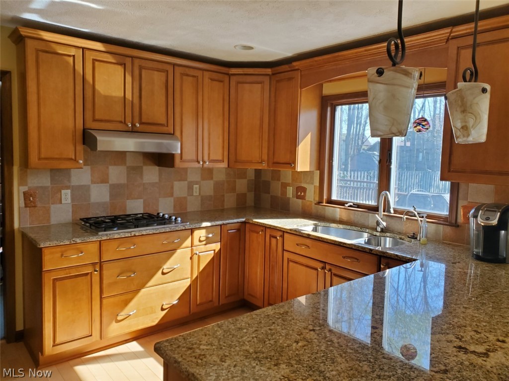 Highland Woods 02 - Residential