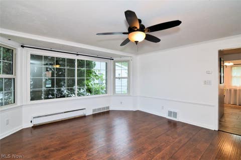 Tiny photo for 120 W Glendale Street, Bedford, OH 44146 (MLS # 5238294)