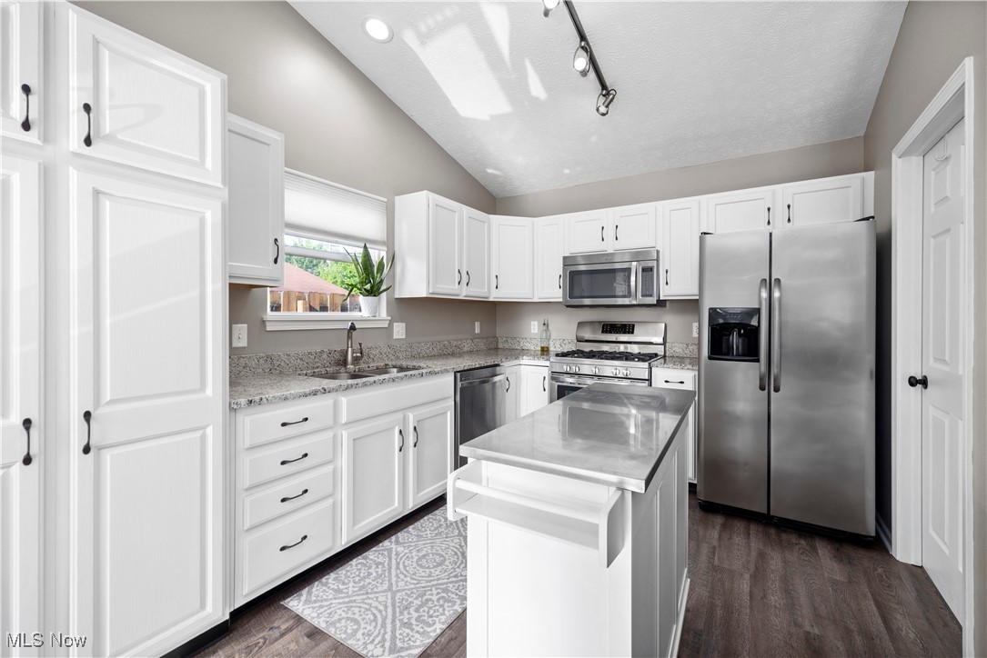 5640 Wallace Boulevard, North Ridgeville, Ohio image 13
