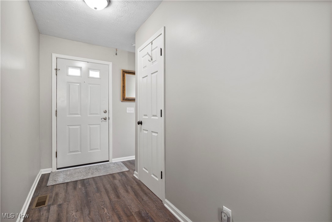 5640 Wallace Boulevard, North Ridgeville, Ohio image 3