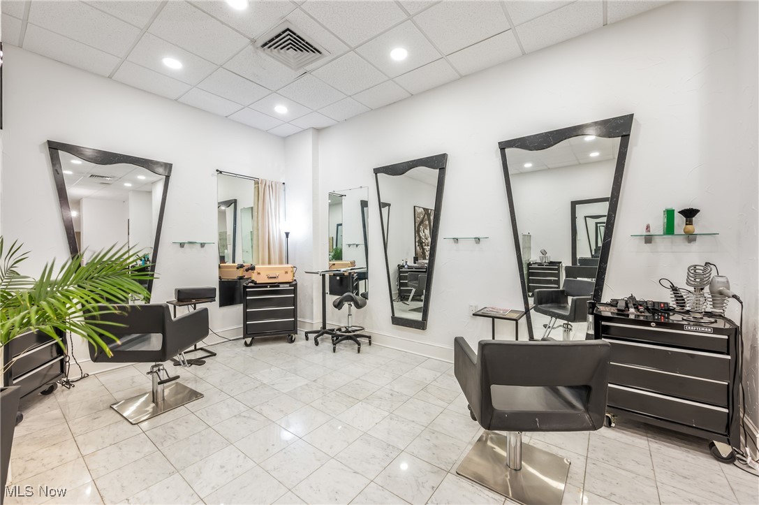 1 Bratenahl Place Condo Assoc - Residential