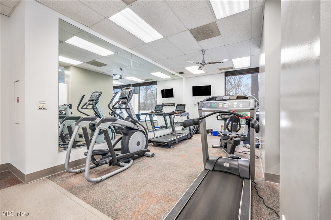 1 Bratenahl Place Condo Assoc - Residential