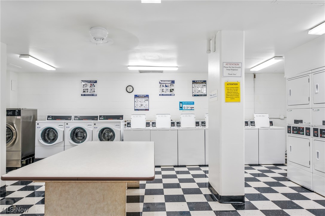 1 Bratenahl Place Condo Assoc - Residential