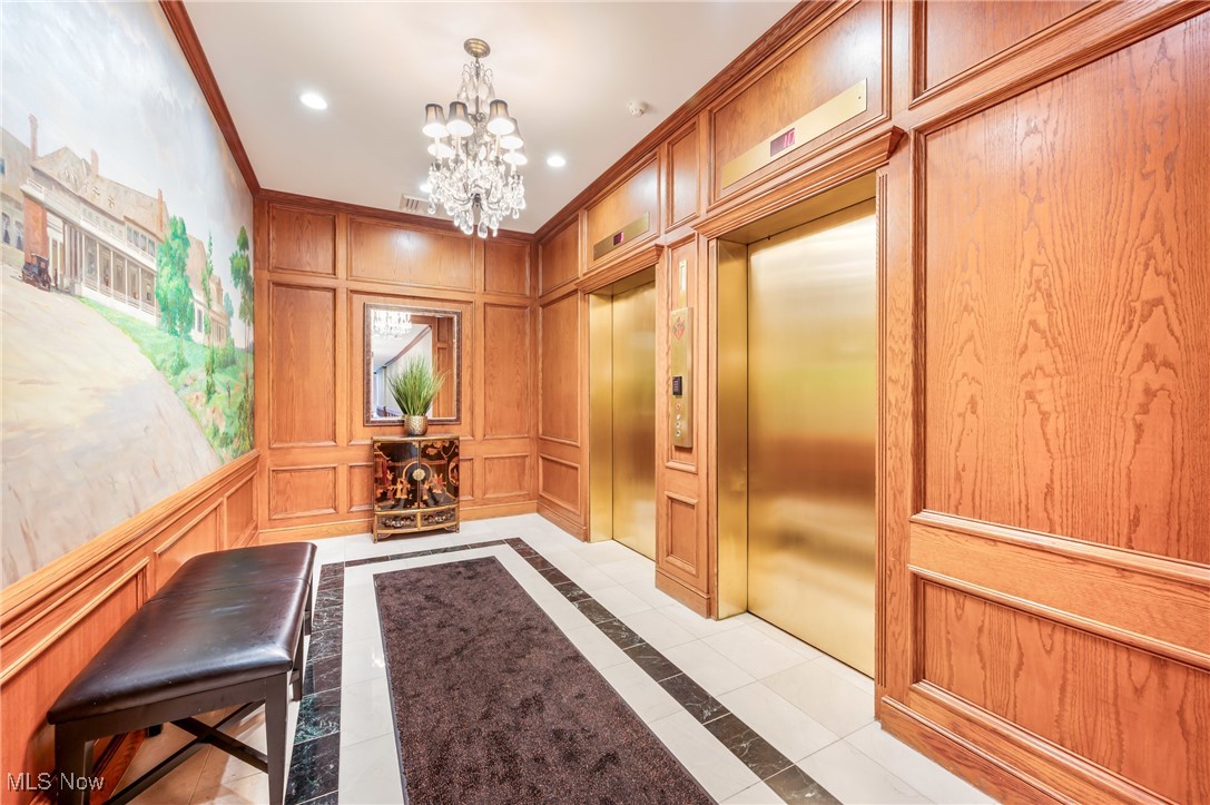 1 Bratenahl Place Condo Assoc - Residential