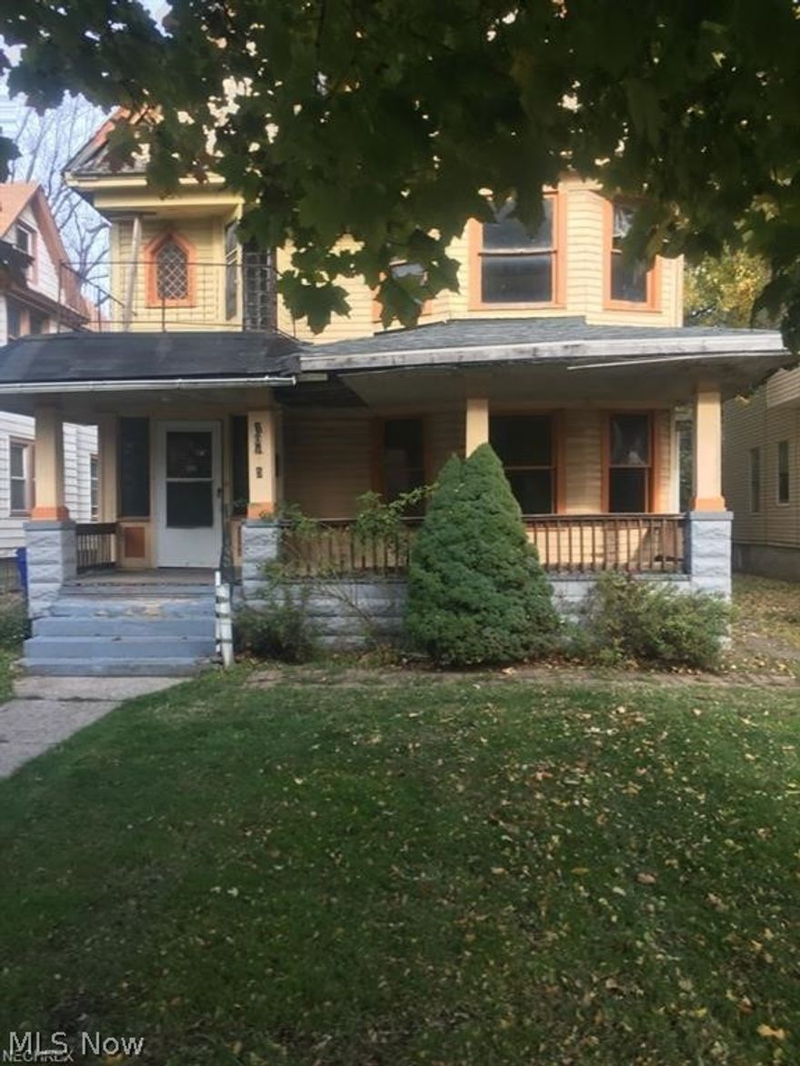 Great investment opportunity! This is a three unit, multi-family home. Bring this home back to life, and start collecting rent! Home is being sold "as-is", cash only.