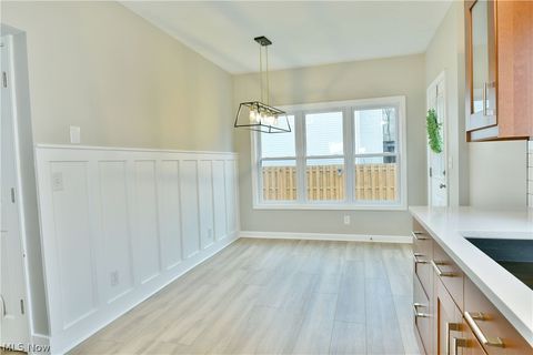 Tiny photo for 182 Raymond Avenue NW, Warren, OH 44483 (MLS # 5187674)