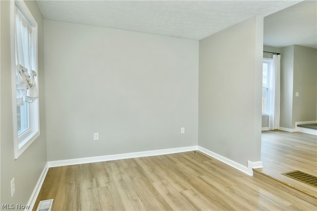 182 Raymond Avenue NW