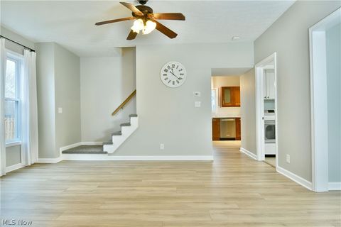 Tiny photo for 182 Raymond Avenue NW, Warren, OH 44483 (MLS # 5187674)