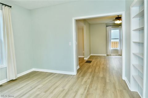 Tiny photo for 182 Raymond Avenue NW, Warren, OH 44483 (MLS # 5187674)