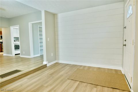 Tiny photo for 182 Raymond Avenue NW, Warren, OH 44483 (MLS # 5187674)