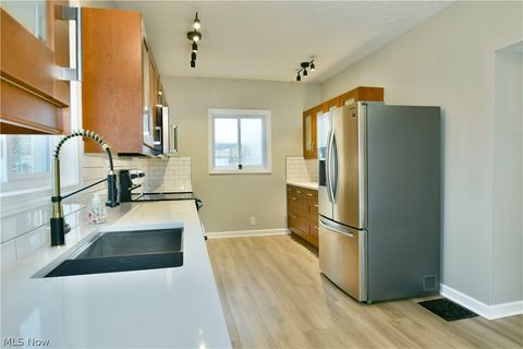 Tiny photo for 182 Raymond Avenue NW, Warren, OH 44483 (MLS # 5187674)