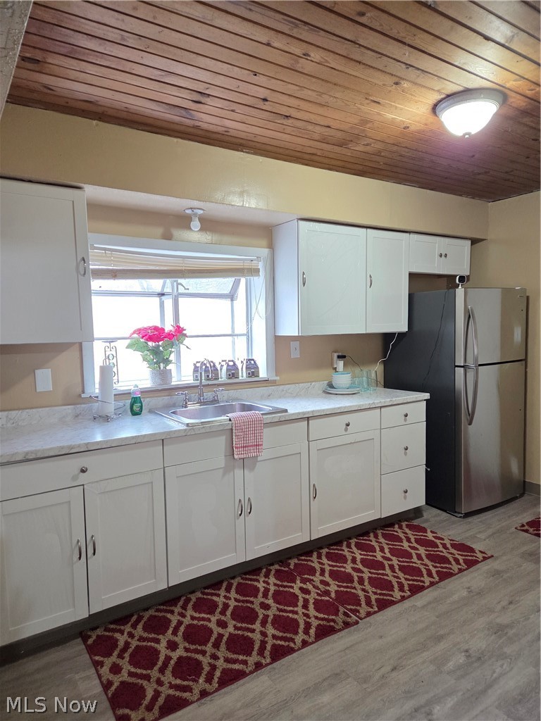 9006 Columbia Avenue