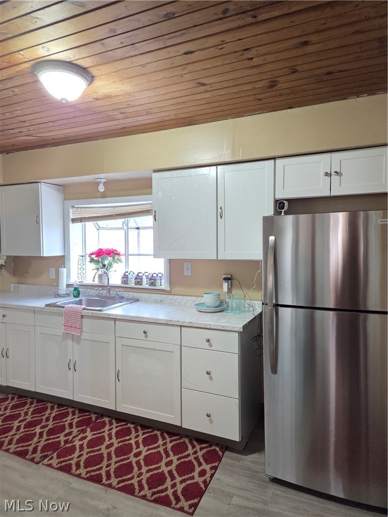 9006 Columbia Avenue