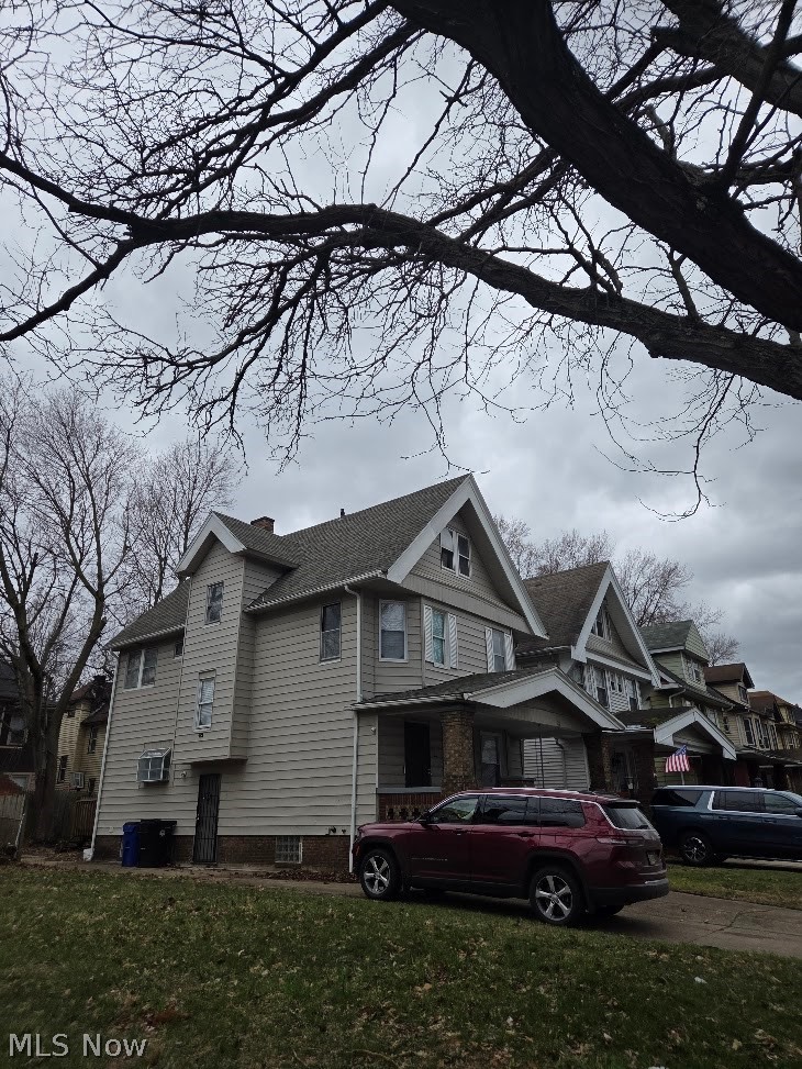 9006 Columbia Avenue