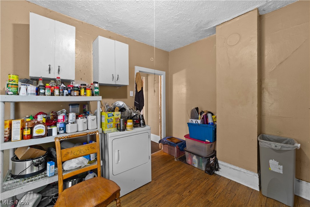 Lucien Gunns Heirs - Residential Income