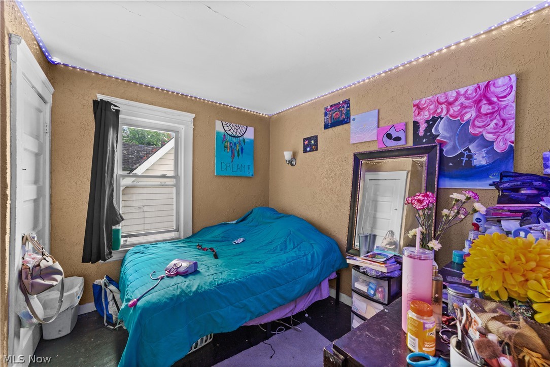 Lucien Gunns Heirs - Residential Income