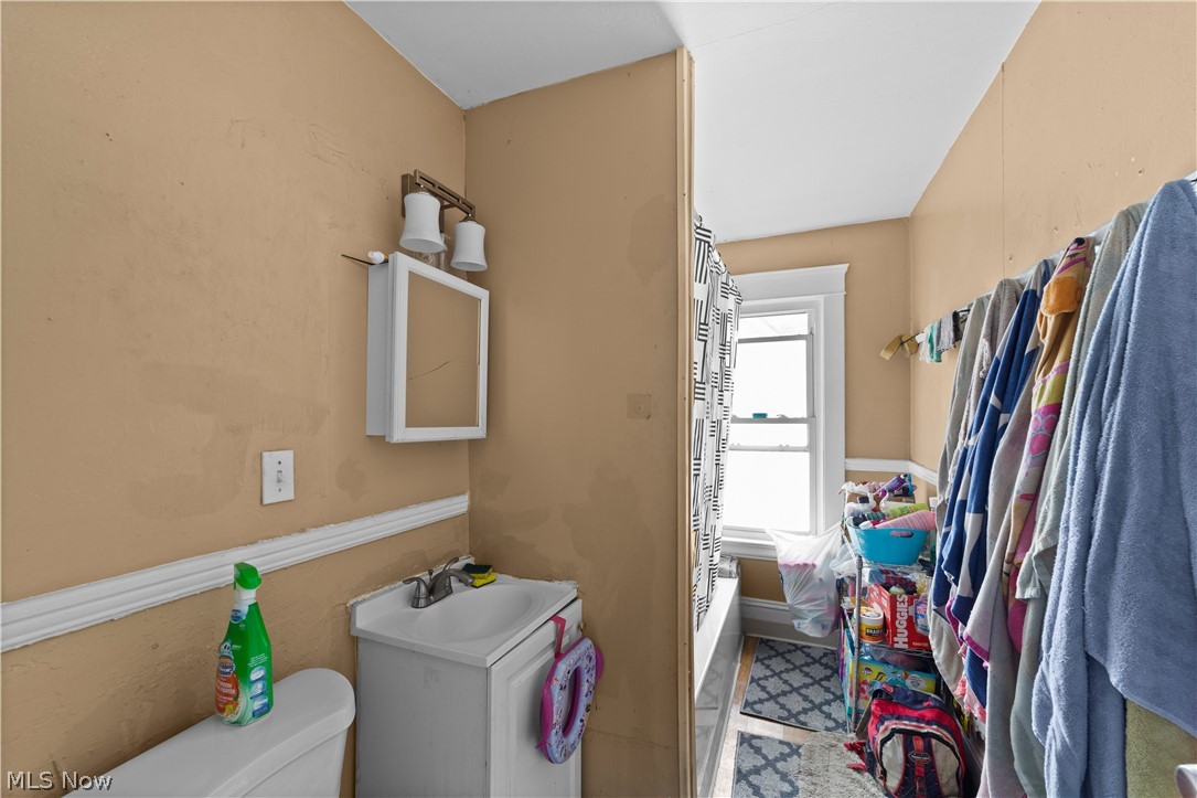 Lucien Gunns Heirs - Residential Income