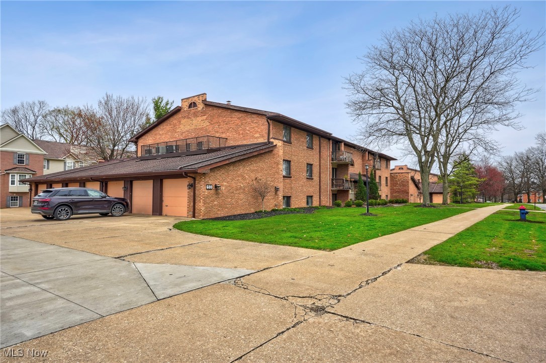 600 Tollis Parkway #209, Broadview Heights, Ohio image 2
