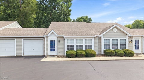 Condo For Sale - 3211 Woodland Trail #B<br/> Trumbull County, Cortland, OH 44410