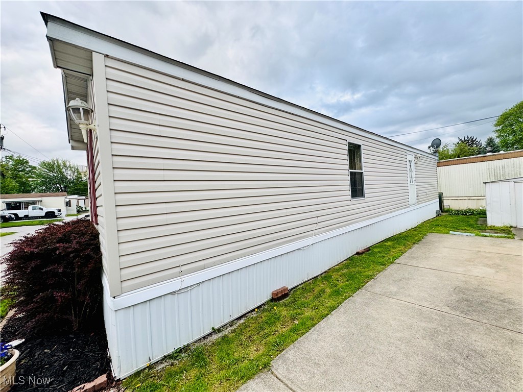 9151 Mentor Avenue #B17, Mentor, Ohio image 25