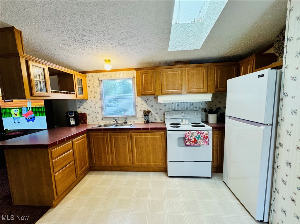 9151 Mentor Avenue #B17, Mentor, Ohio image 13