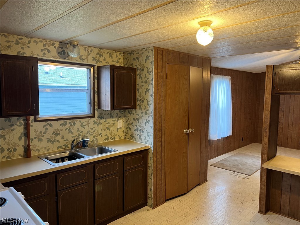 C C Lyman Adn - Residential