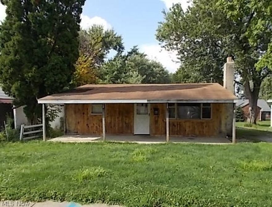 All parties to see this home must sign a "Hold Harmless" statement before showing.