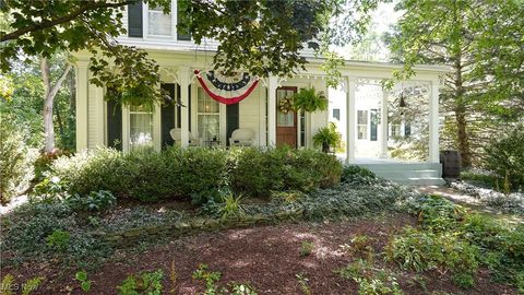 109 S Chillicothe Road Aurora OH 44202