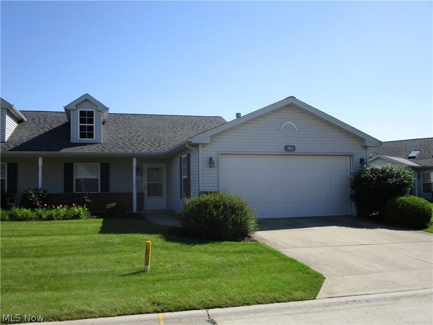 Located in the Heatherwoods Condo Subdivision, this desirable end unit features a kitchen that is open to the living room, an all season room, utility room and a 2 car attached garage! All appliances will stay. The home is trimmed in oak and there are sliding glass doors off the sunroom to a patio. Gas heat and central air. Easy access to shopping, doctors, hospitals and highways! Immediate possession.