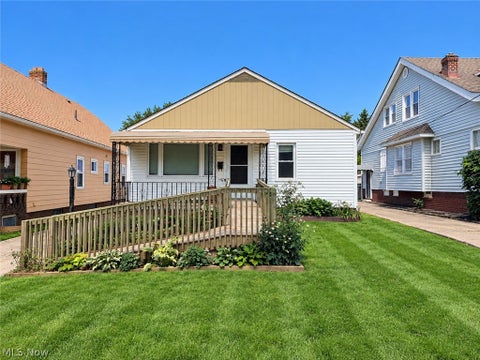 Homes For Sale - 8305 Vineyard Avenue<br/> Cleveland, OH 44105